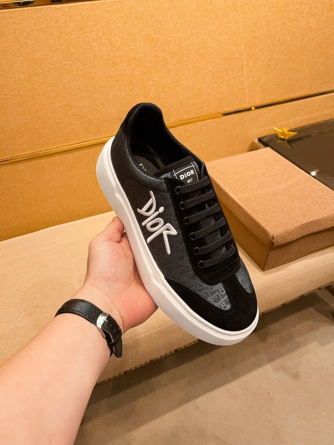Men's shoes💰 400💰🔥【Dior】🔥Men's high-end brand of shoes official website 1:1 latest masterpiece: the upper is made of Italian imported first-layer cowhide with a comfortable and breathable lining➕original non-slip and wear-resistant outsole🔥, making walking more convenient and comfortable! An exclusive new model, a stunning work, a beautiful 1:1 replica [color] compared to the official quality! Create a fashionable personality to set off your uniqueness! A must-have for trendy men! Classic🔥Size: 38-44 Color: 🔥Multiple colors available🔥